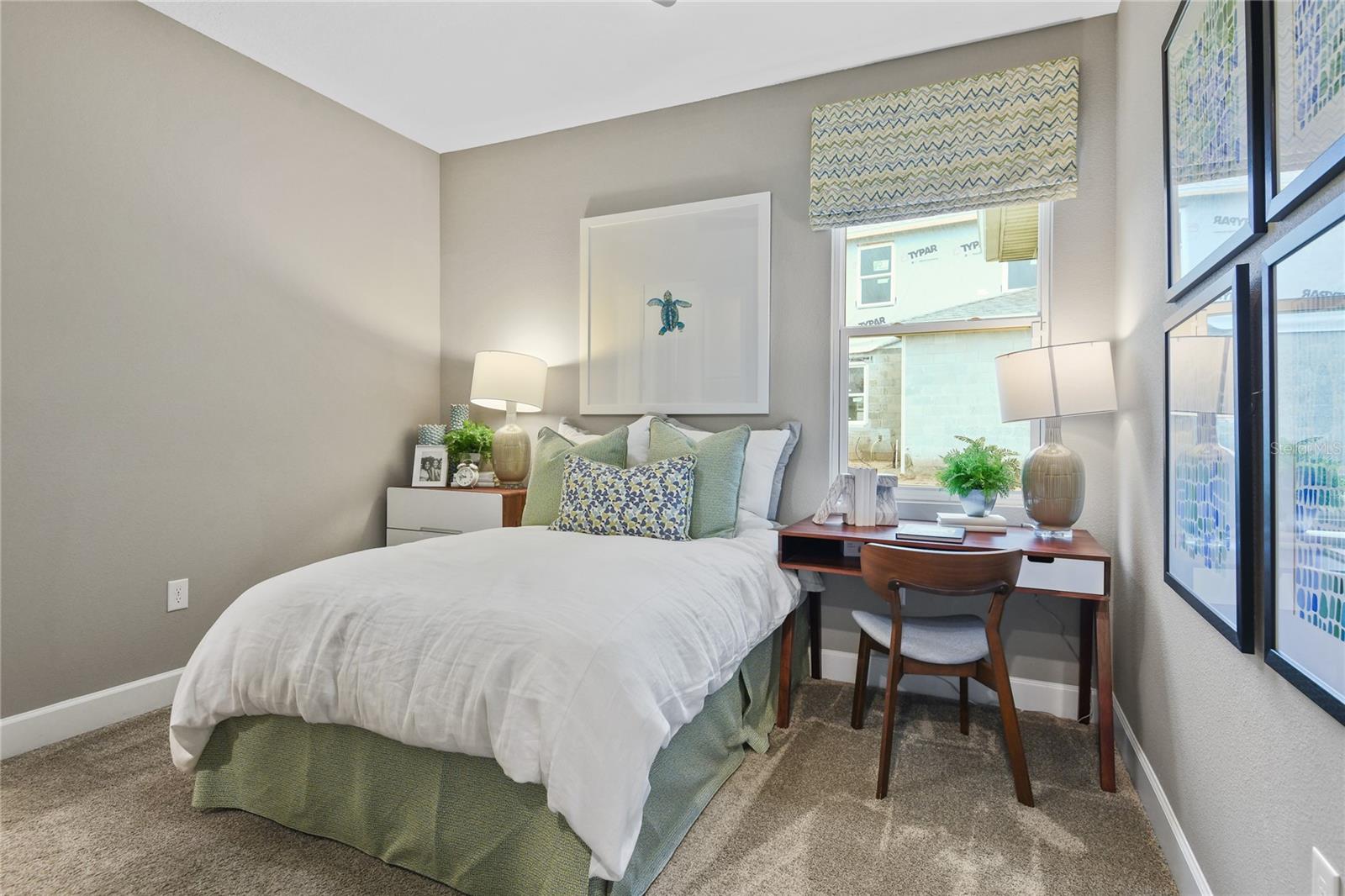 Image 17 of 19 For 14518 Banks Court