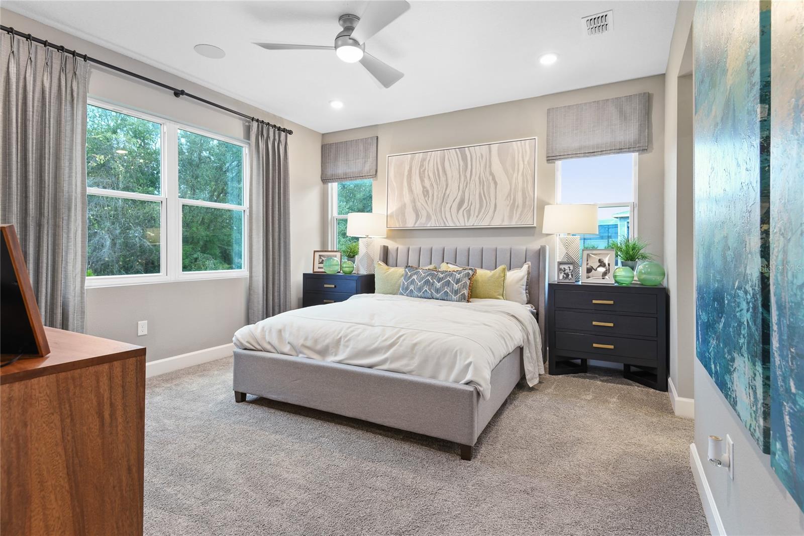 Image 12 of 19 For 14534 Banks Court