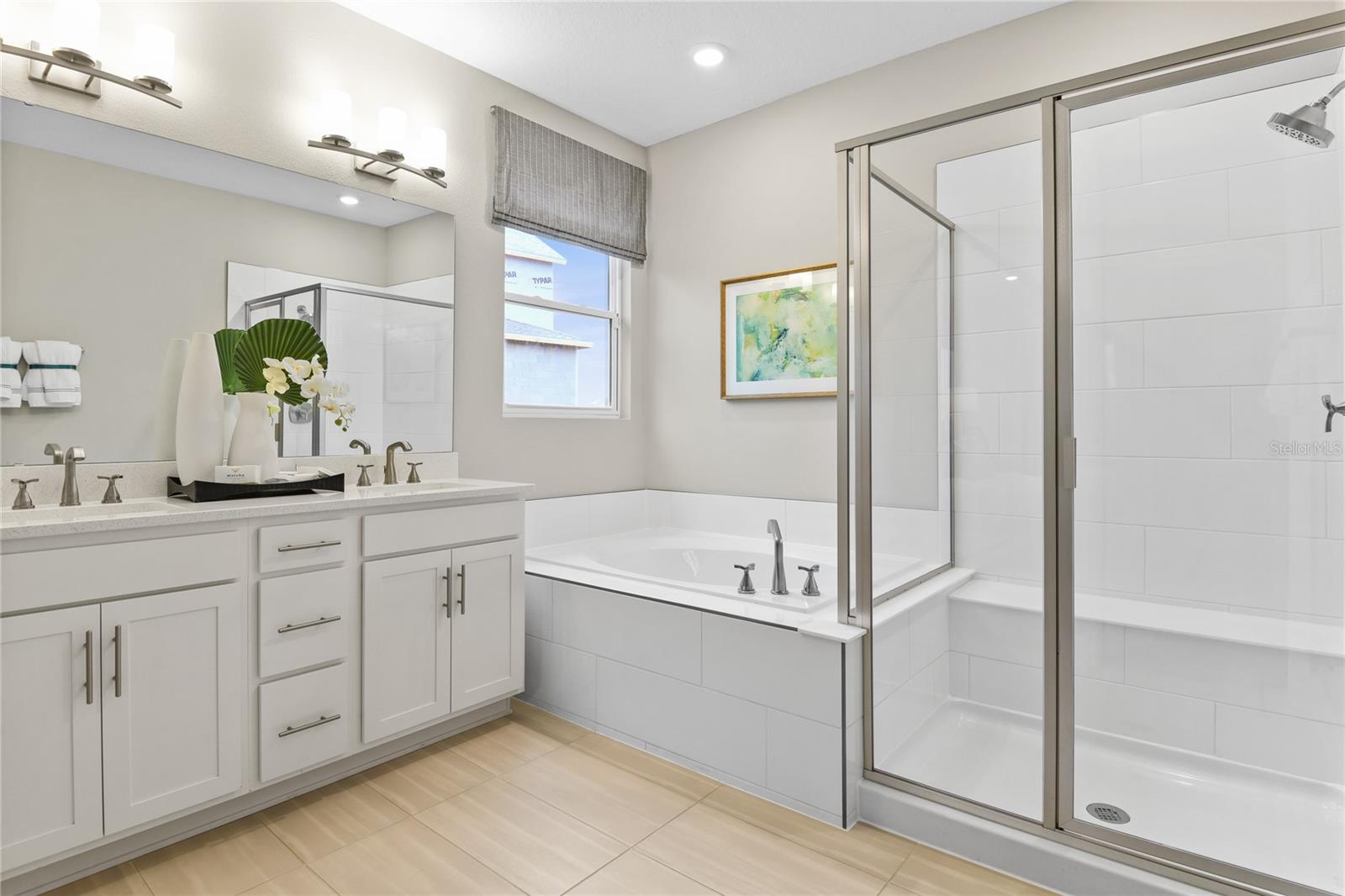 Image 13 of 19 For 14534 Banks Court