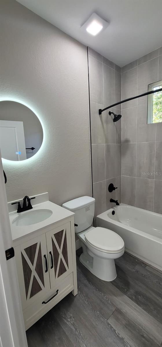 Image 12 of 19 For 105 Blue Moon Avenue