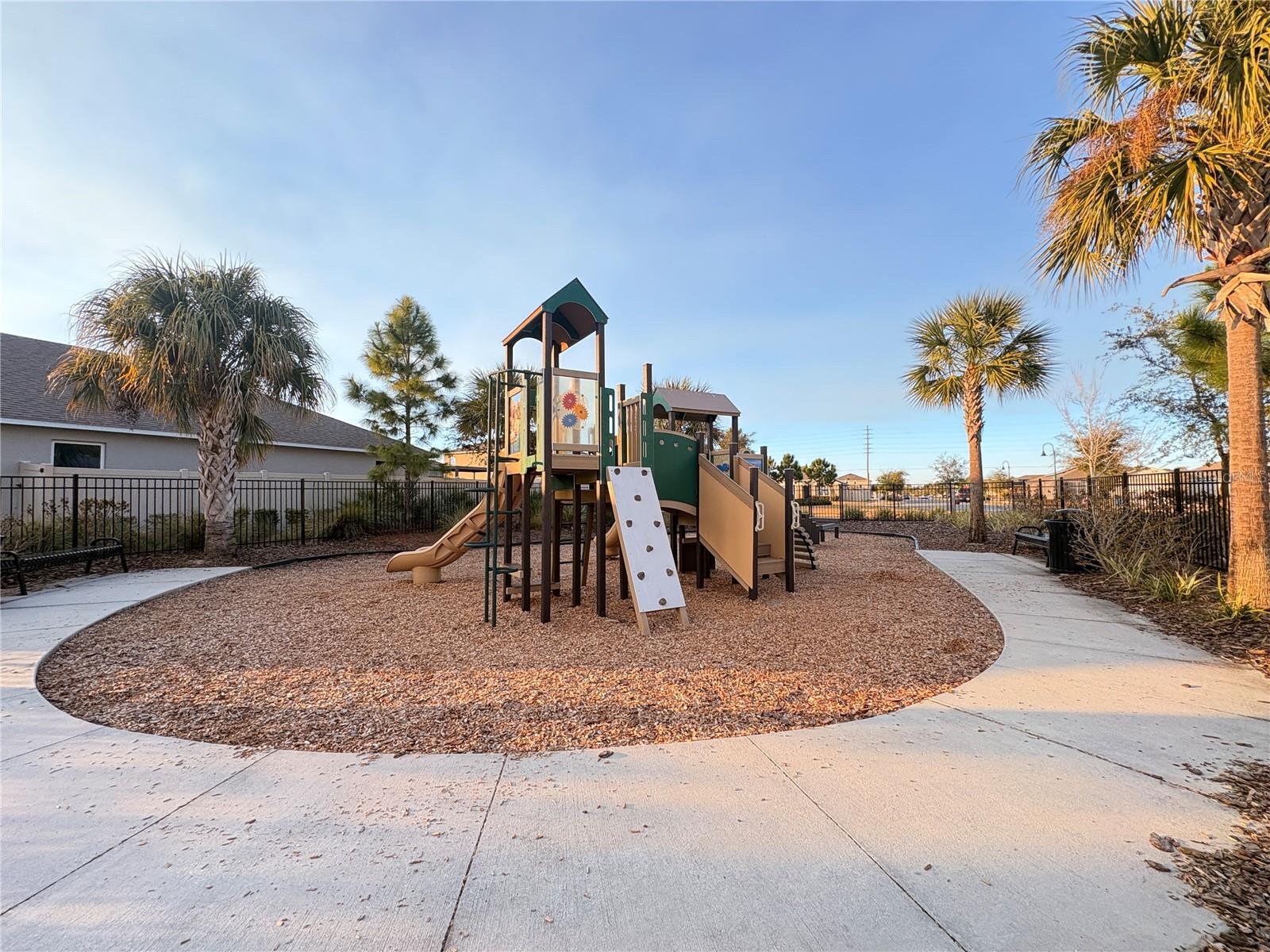 Image 44 of 59 For 456 Talisi Loop