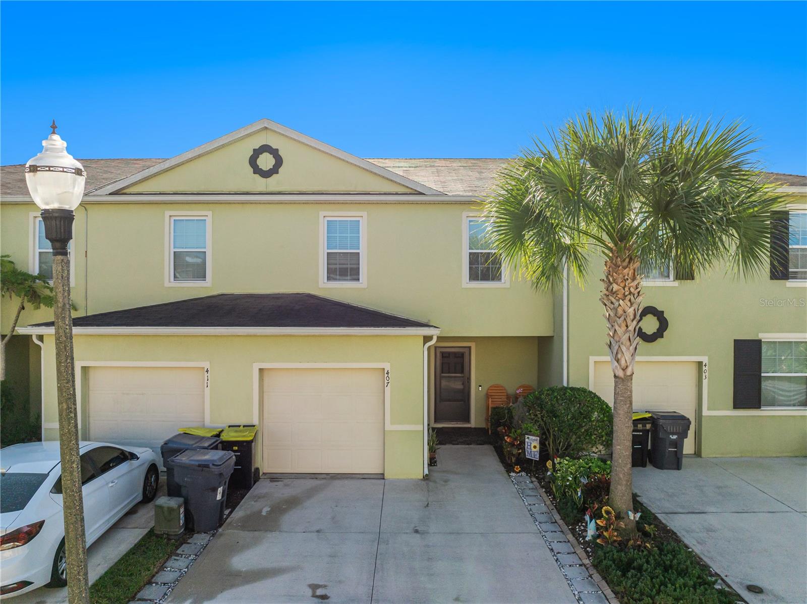 Image 2 of 41 For 407 Arbor Lakes Drive