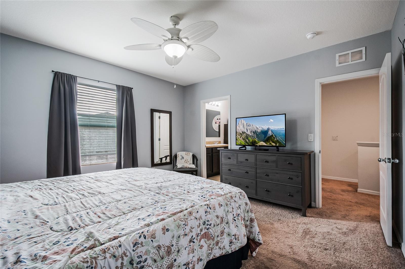 Image 25 of 41 For 407 Arbor Lakes Drive