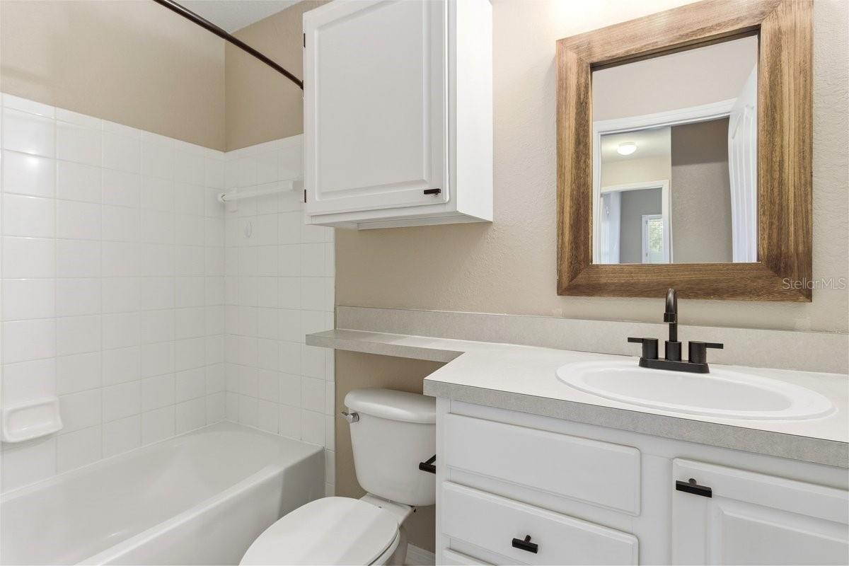 Image 19 of 28 For 3114 Legacy Lake Drive 3114