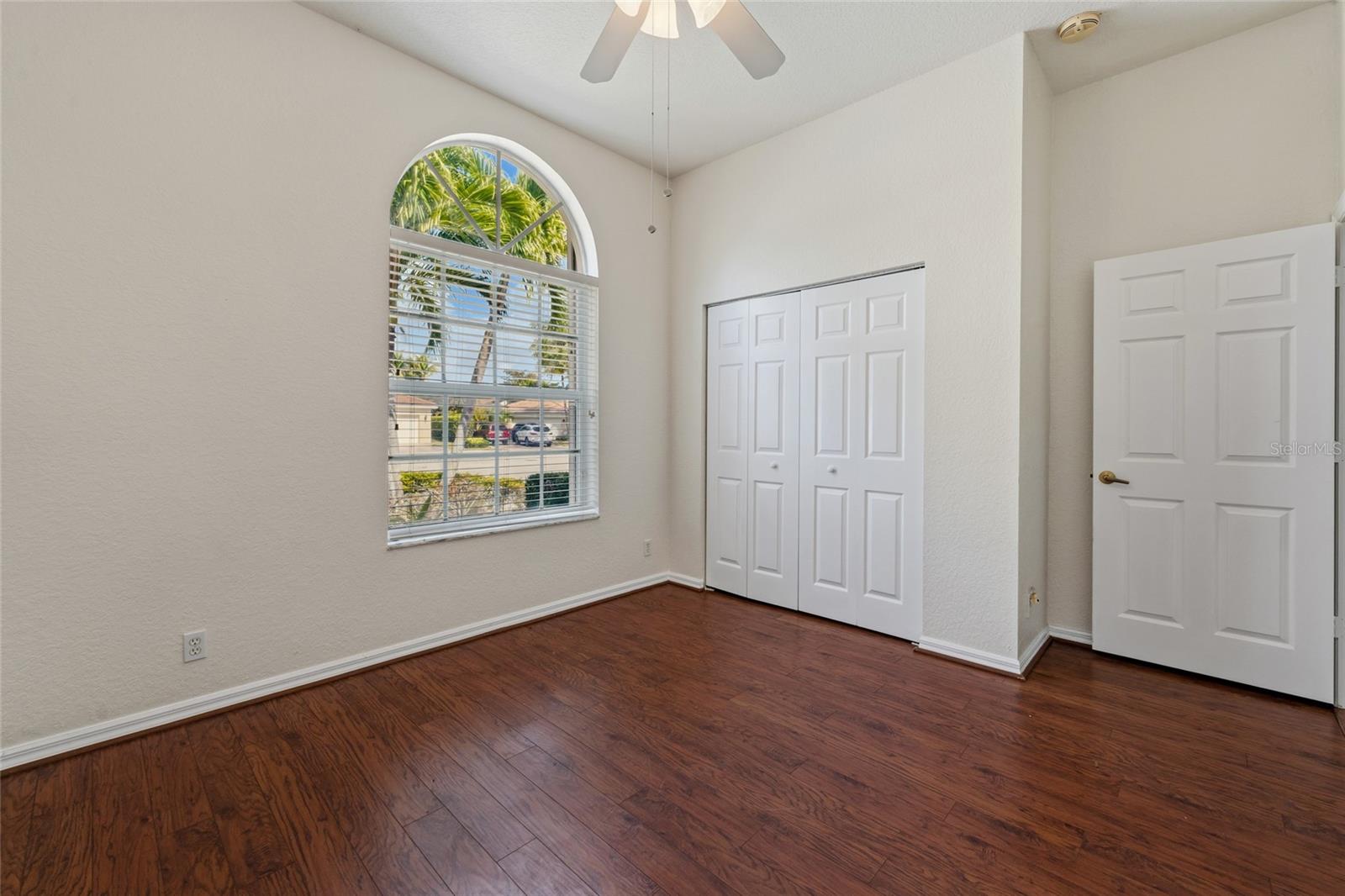 Image 12 of 29 For 8400 Nicholls Point