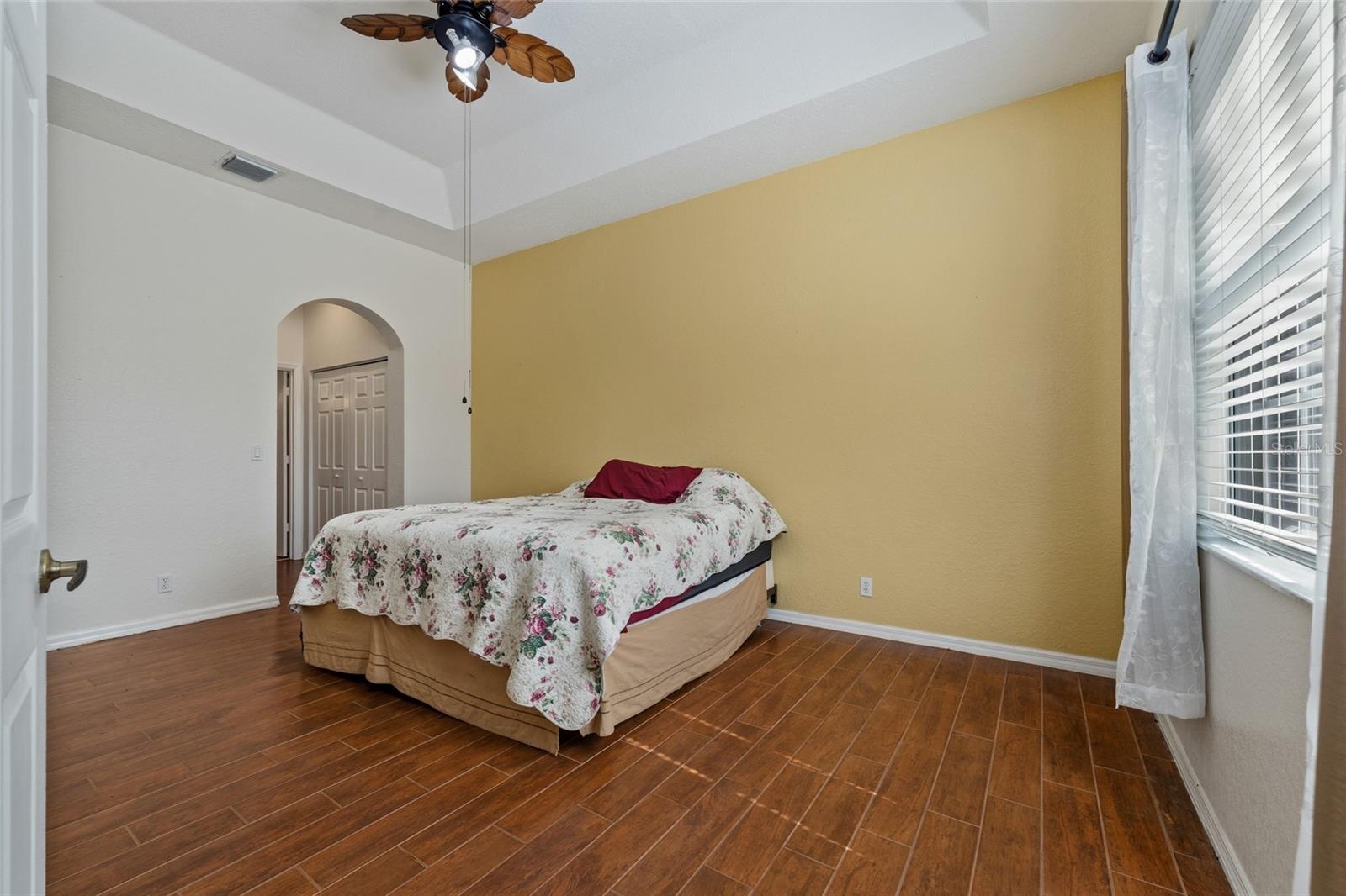 Image 14 of 29 For 8400 Nicholls Point