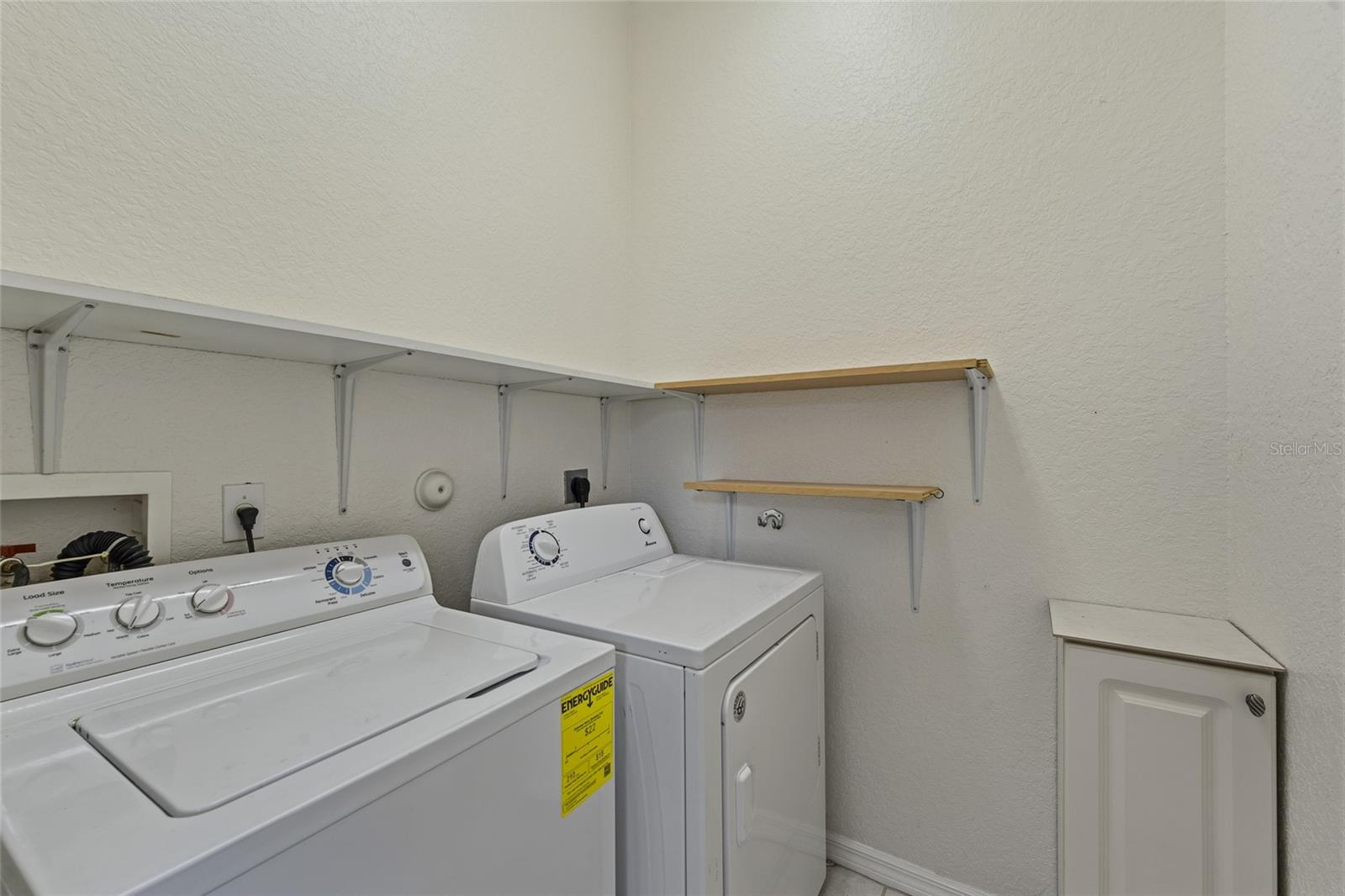 Image 16 of 29 For 8400 Nicholls Point