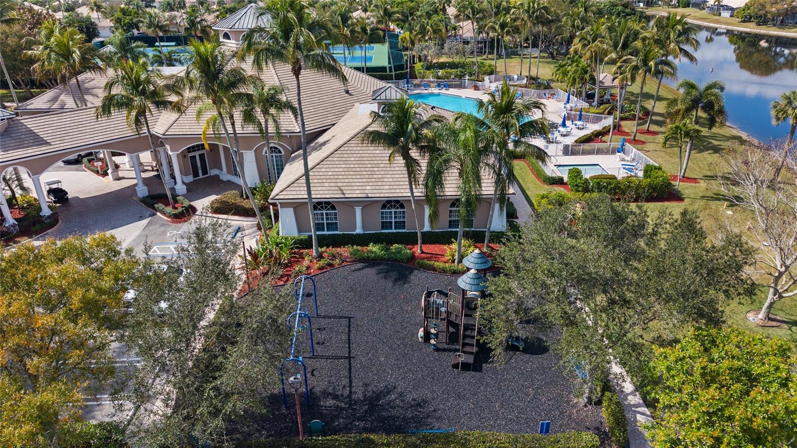 Image 20 of 29 For 8400 Nicholls Point