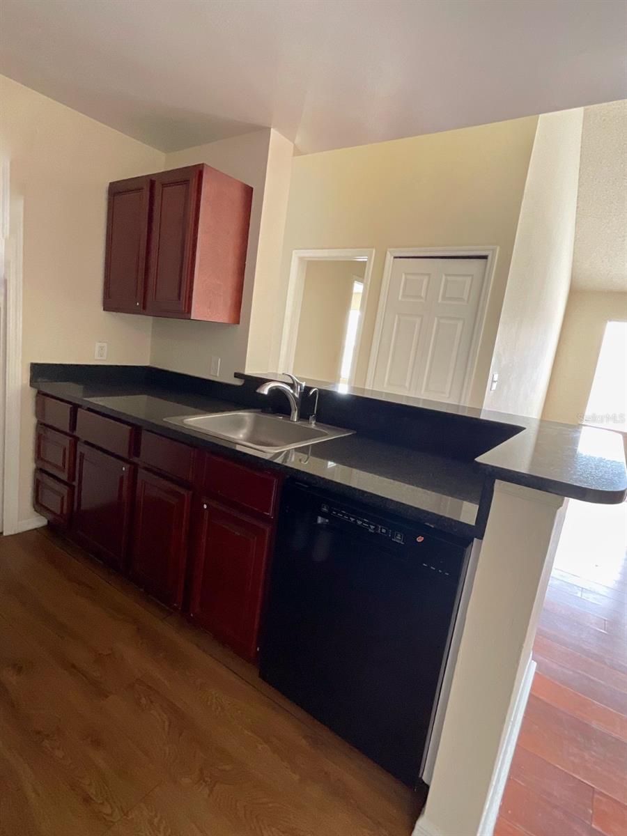 Image 23 of 33 For 6148 Westgate Drive 302