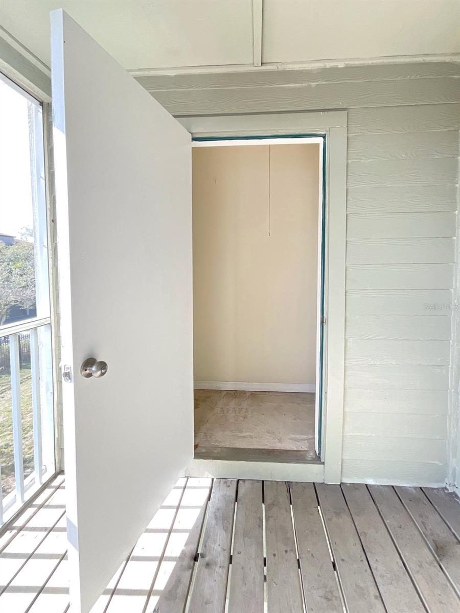 Image 28 of 33 For 6148 Westgate Drive 302