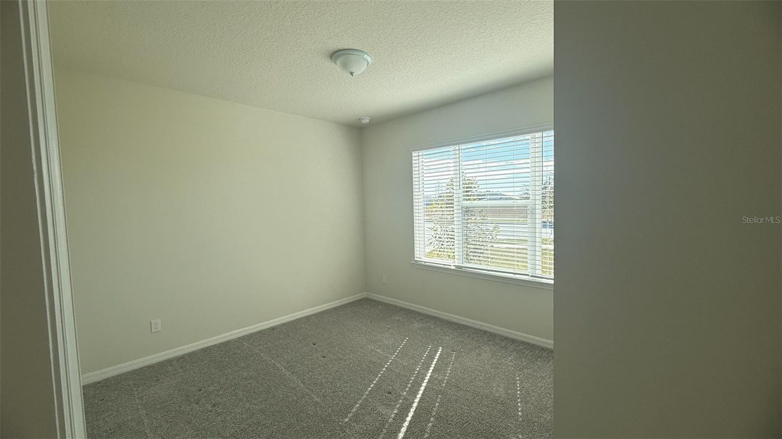 Image 11 of 30 For 5054 Holm Oak Drive