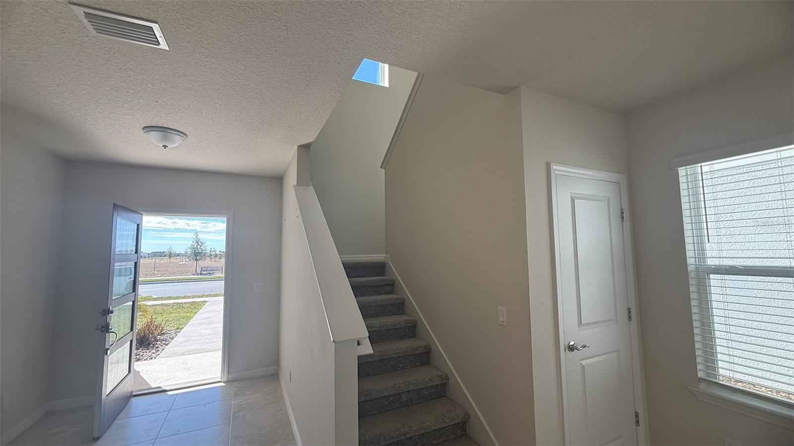 Image 12 of 30 For 5054 Holm Oak Drive