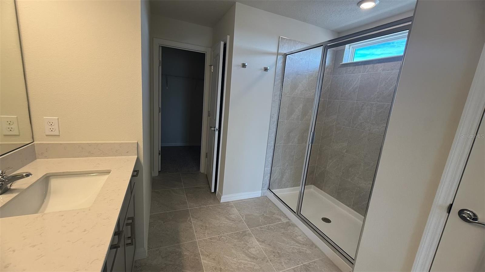 Image 19 of 30 For 5054 Holm Oak Drive