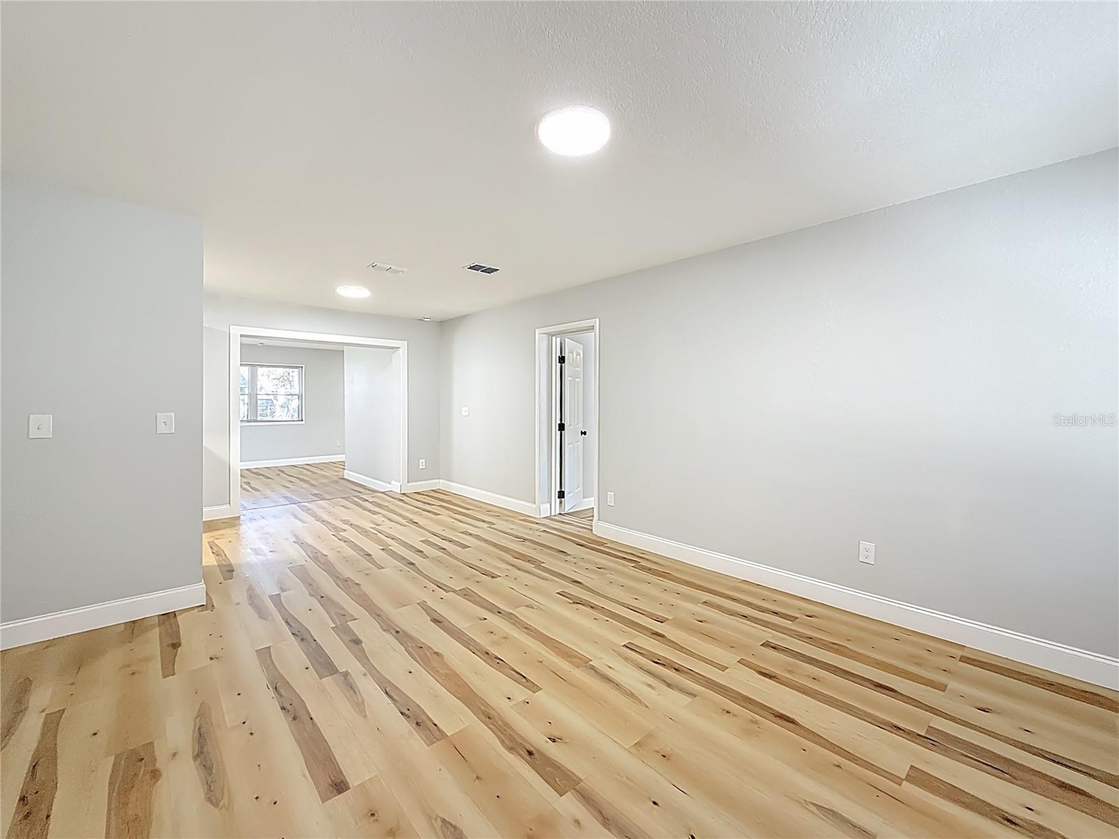 Image 10 of 60 For 2112 7th Avenue