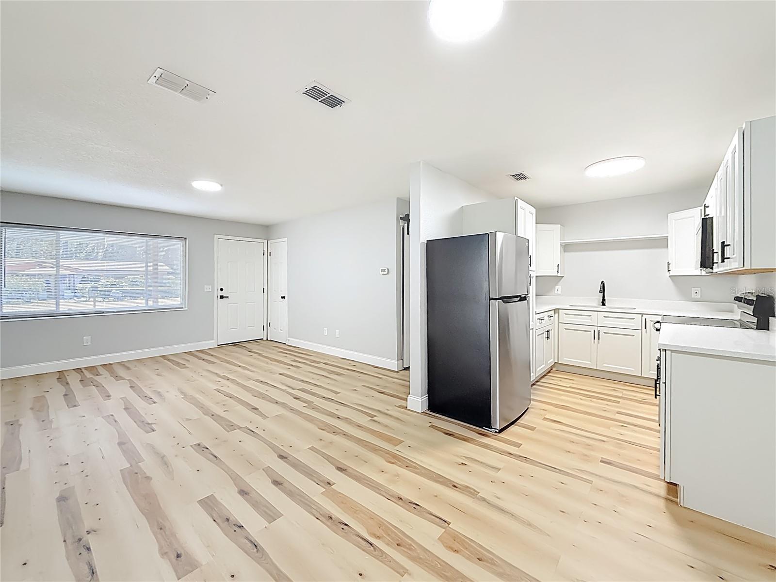 Image 14 of 60 For 2112 7th Avenue