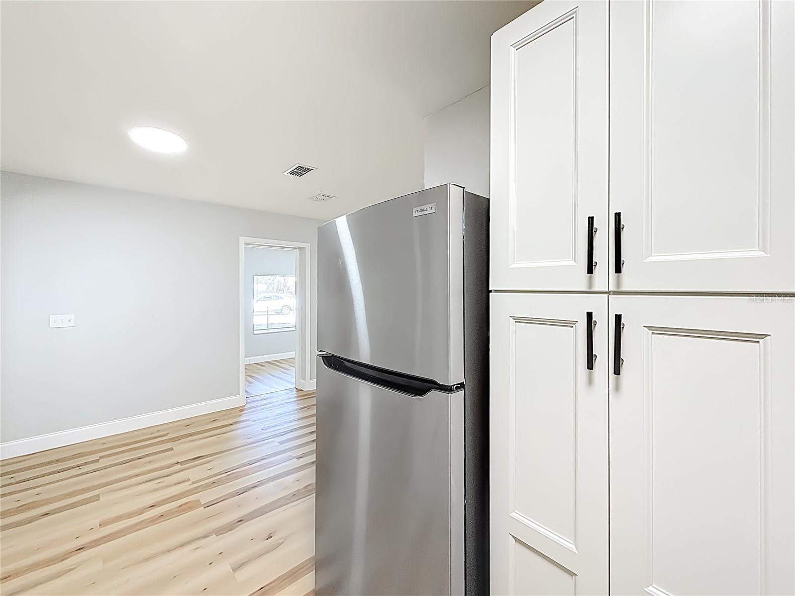 Image 19 of 60 For 2112 7th Avenue