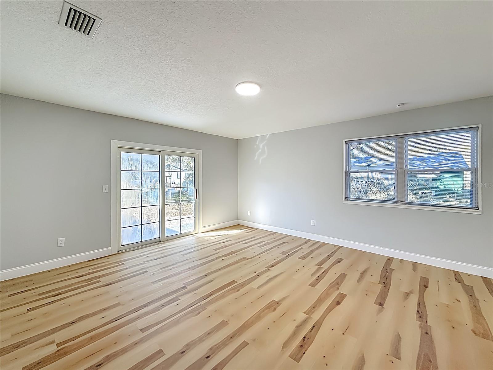 Image 20 of 60 For 2112 7th Avenue