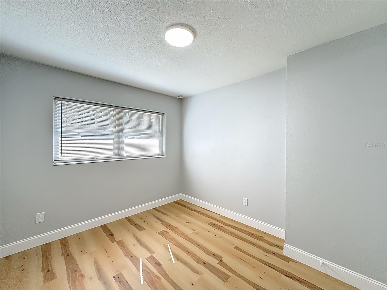 Image 27 of 60 For 2112 7th Avenue