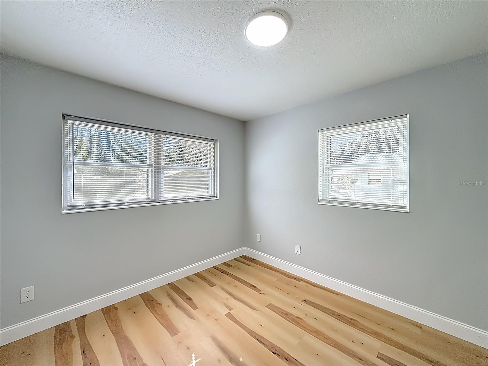 Image 30 of 60 For 2112 7th Avenue