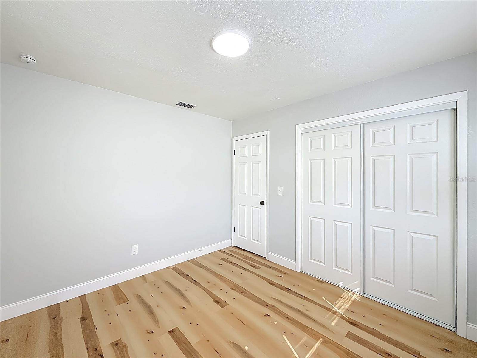 Image 32 of 60 For 2112 7th Avenue