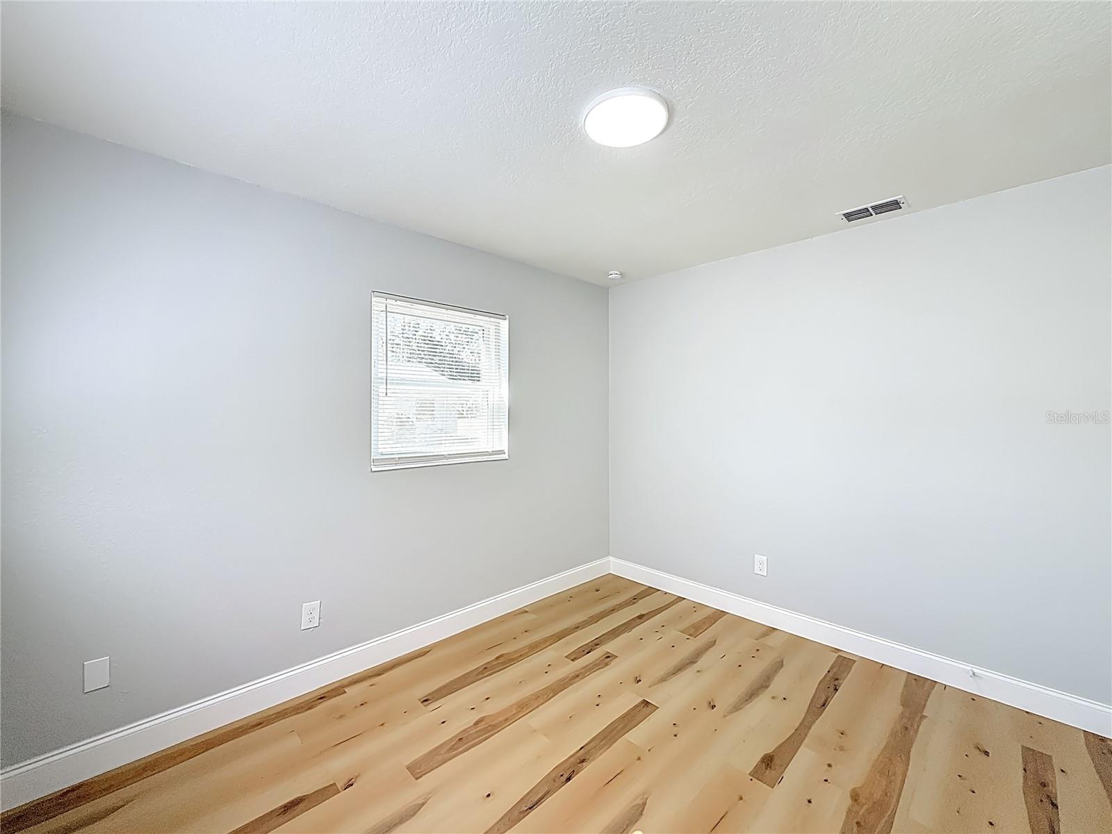 Image 33 of 60 For 2112 7th Avenue