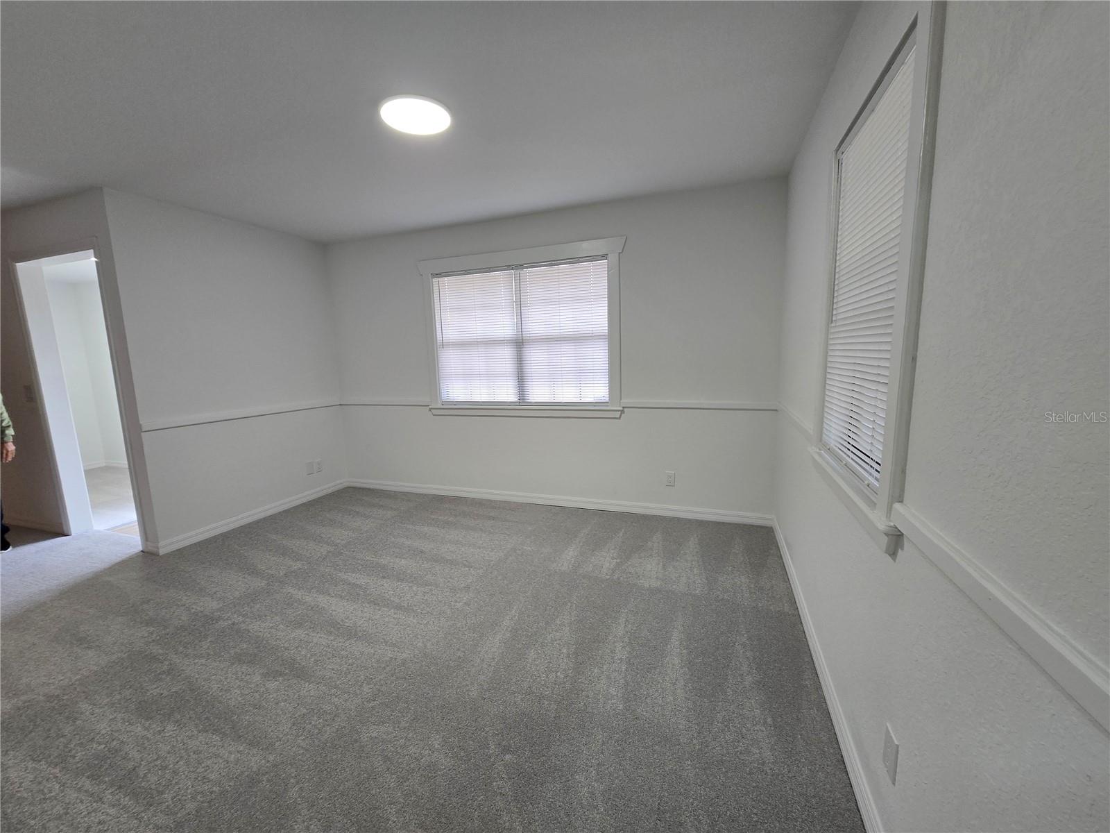 Image 5 of 17 For 1652 Lake Avenue