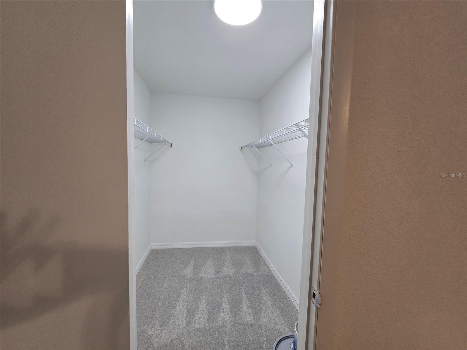 Image 8 of 17 For 1652 Lake Avenue