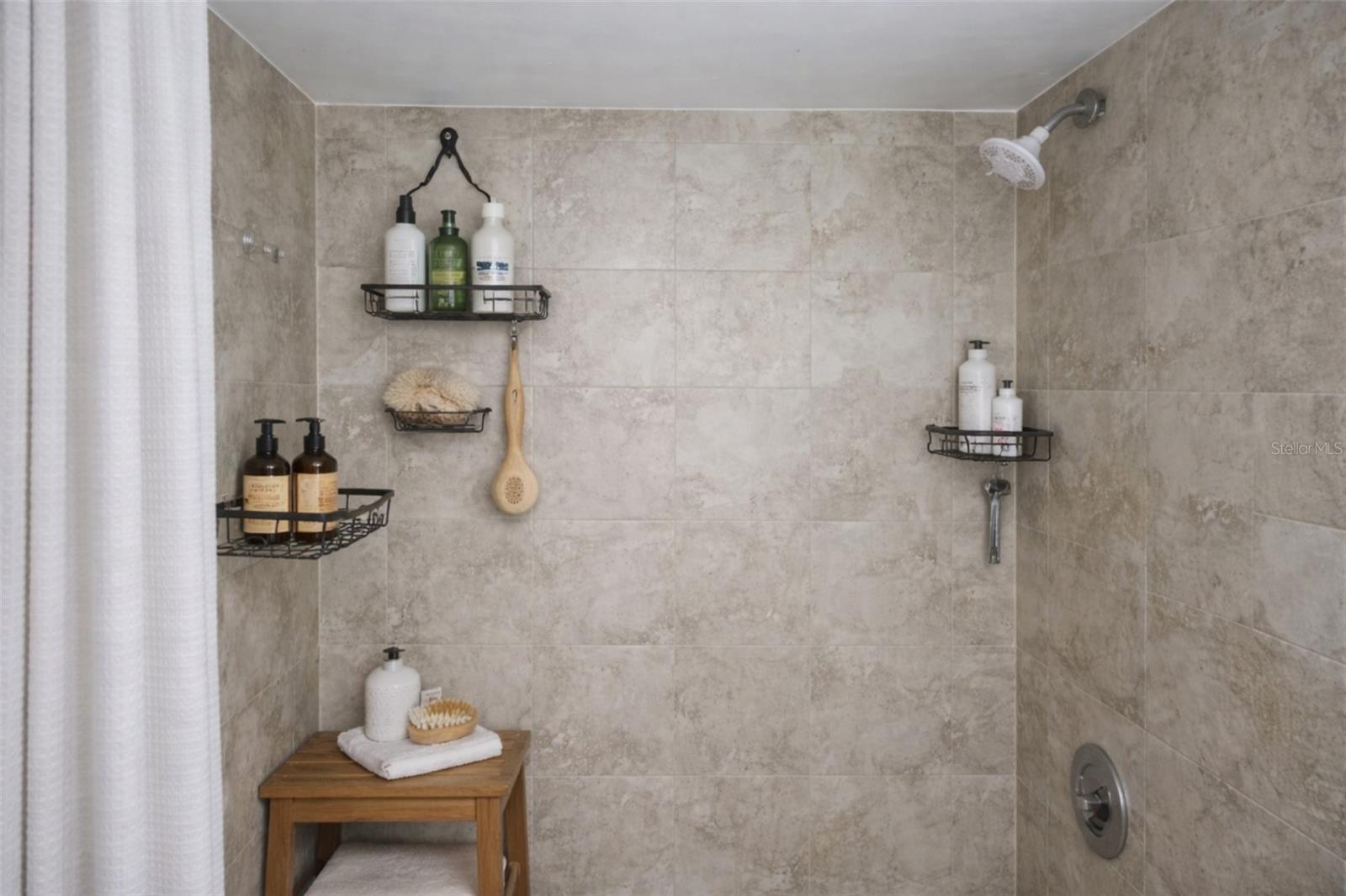 Image 7 of 18 For 4367 White Pine Avenue 4