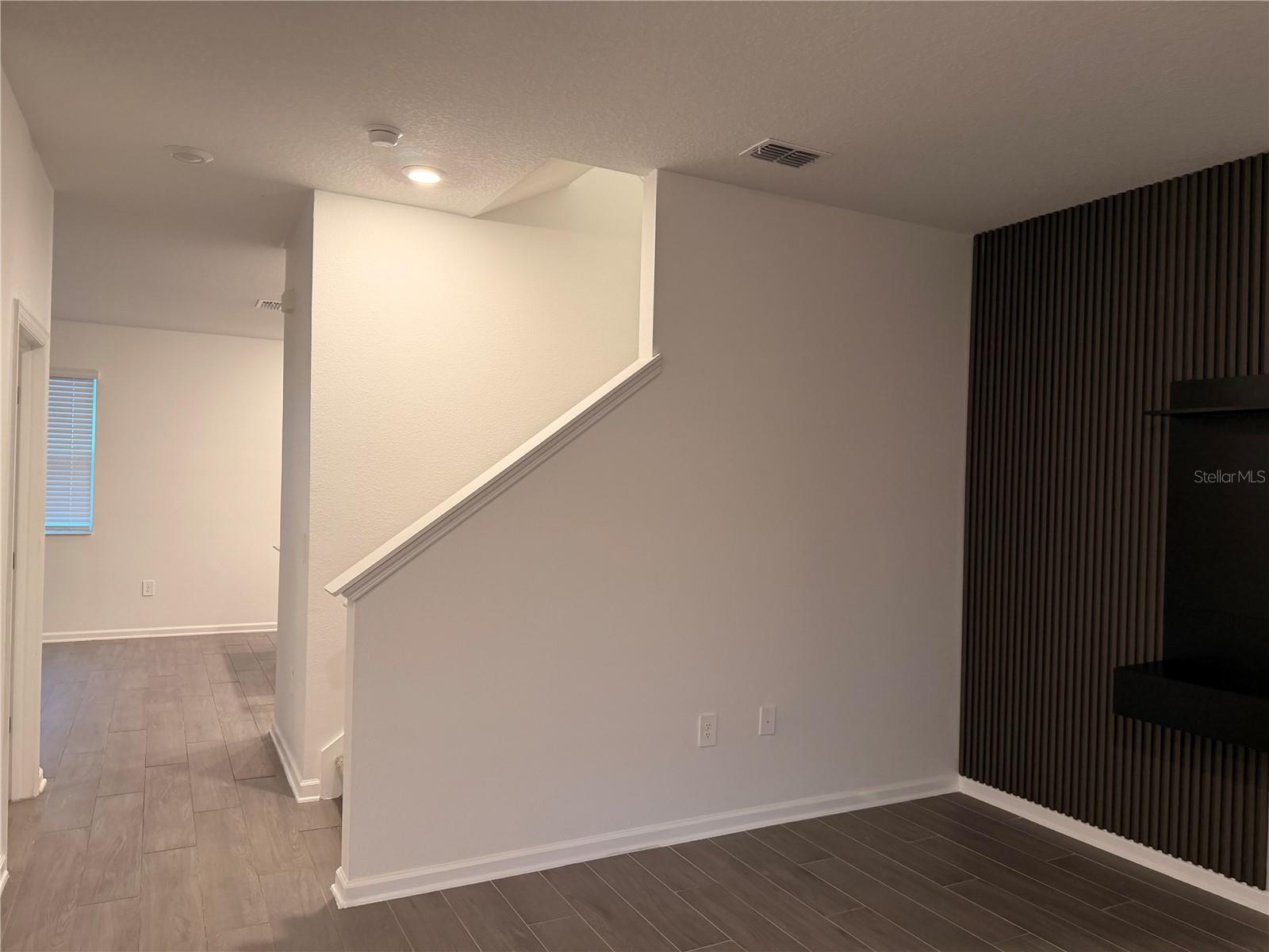 Image 10 of 36 For 1687 Contentment Loop