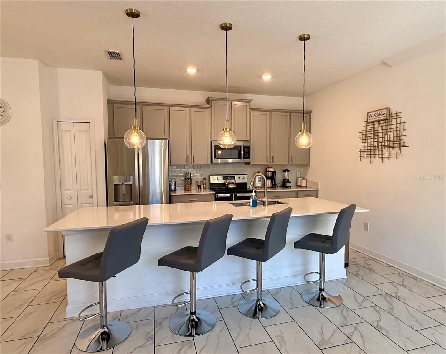 Image 3 of 28 For 4190 Paragraph Drive