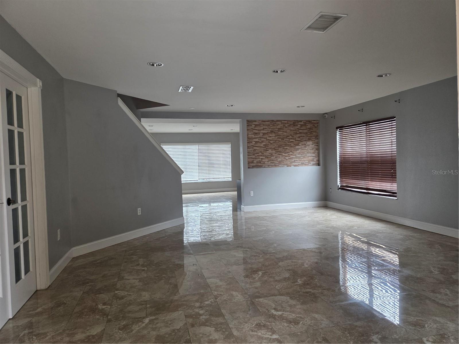 Image 2 of 16 For 2728 Amanda Kay Way