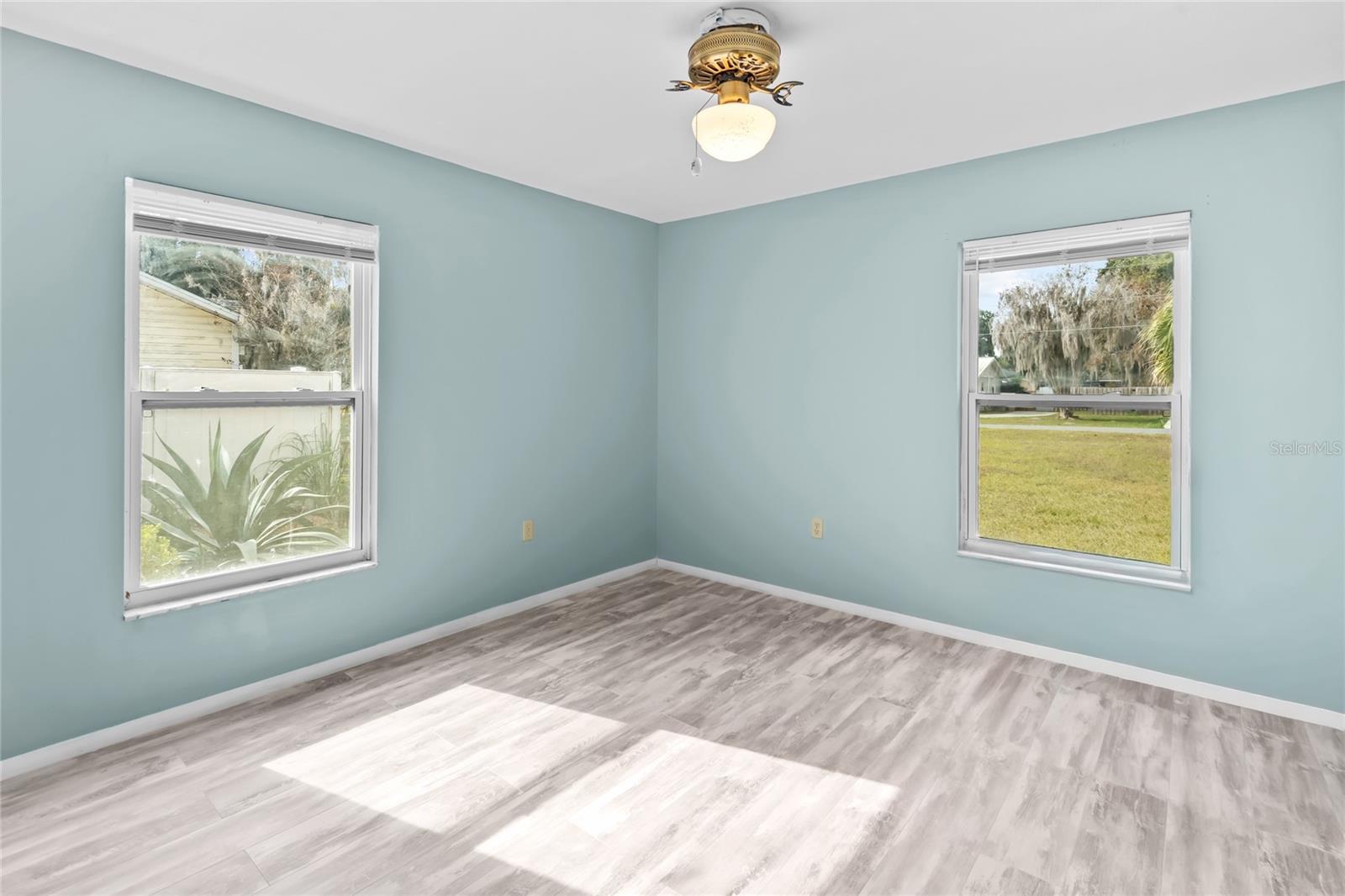 Image 15 of 36 For 32530 Purdum Avenue