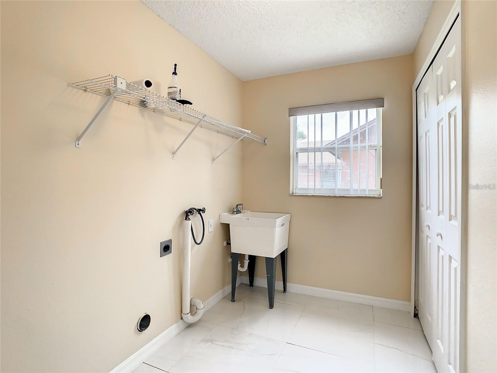 Image 17 of 65 For 152 Briarcliff Drive