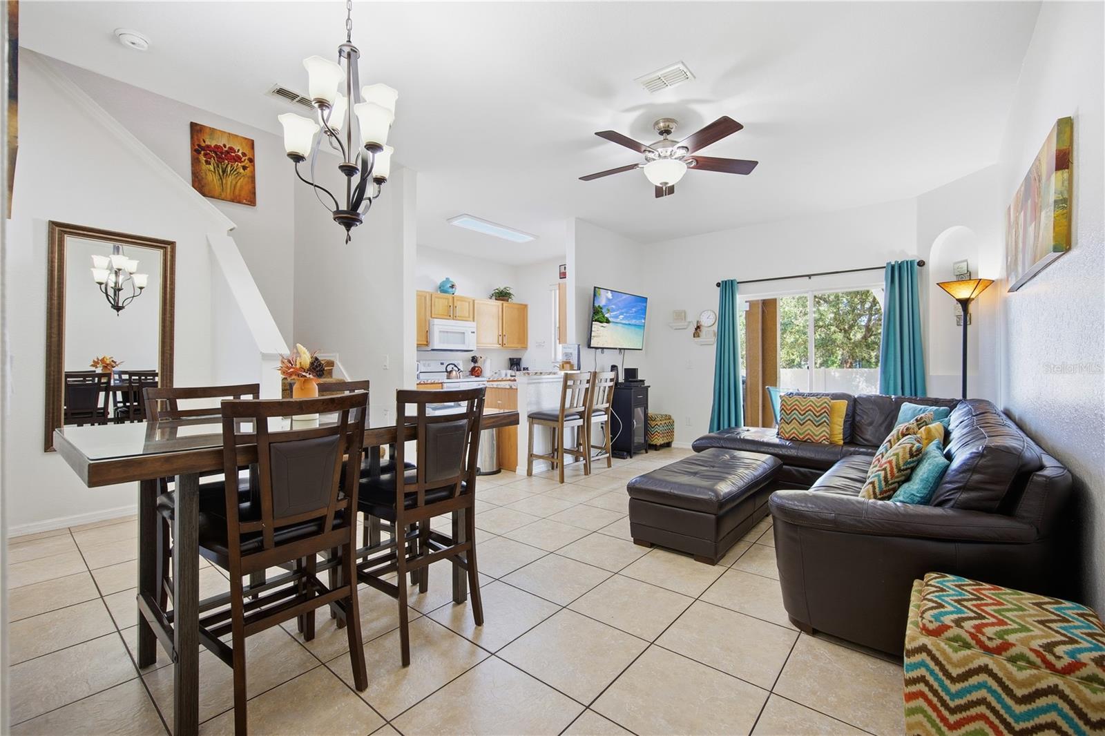 Image 4 of 22 For 510 Calabria Avenue