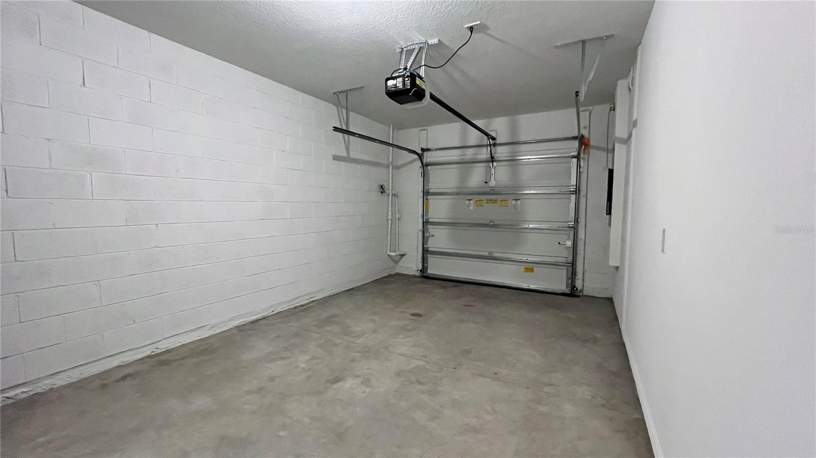 Image 16 of 19 For 2065 Crape Jasmine Lane