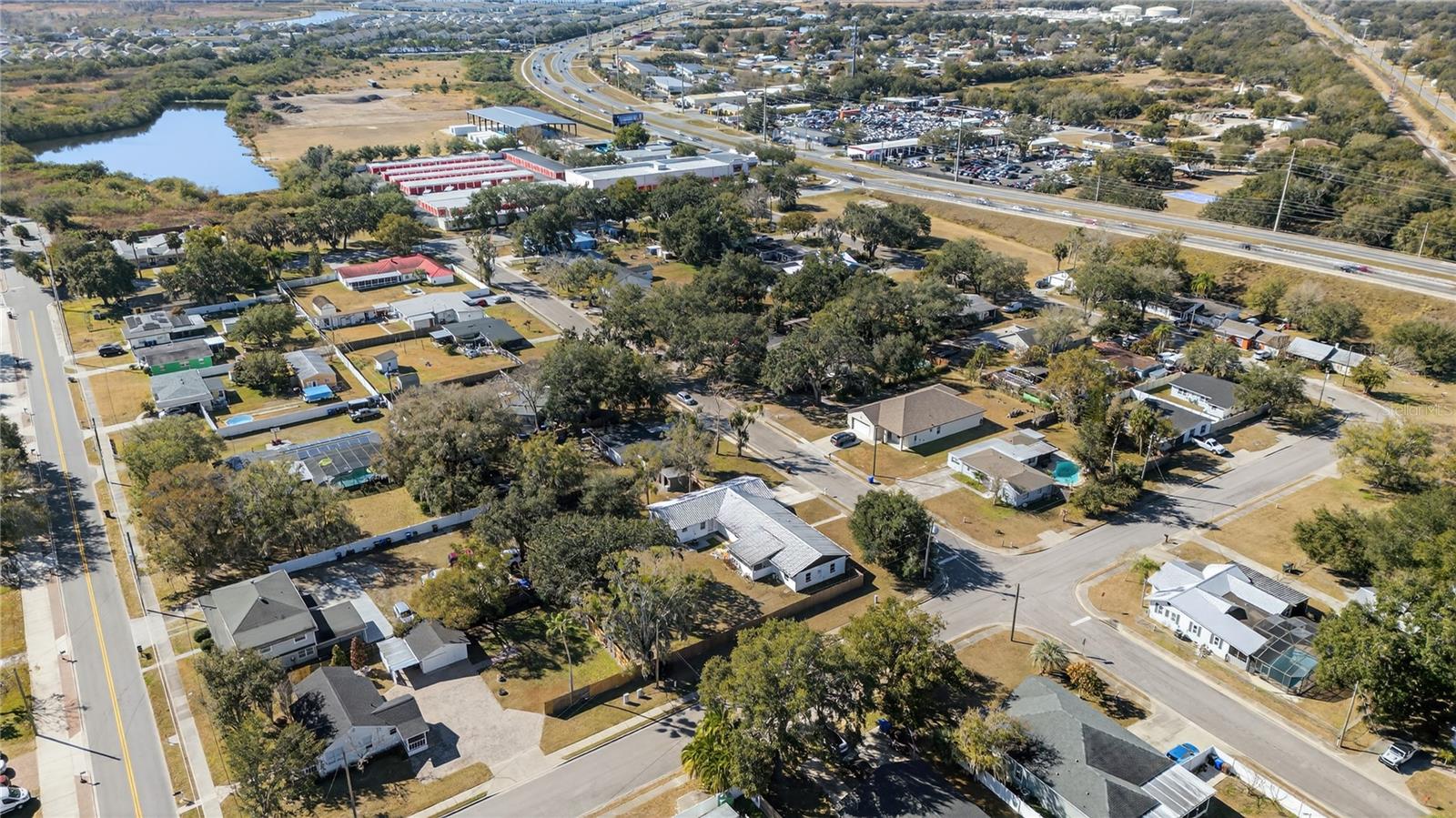 Image 7 of 28 For 709 Dillingham Ave