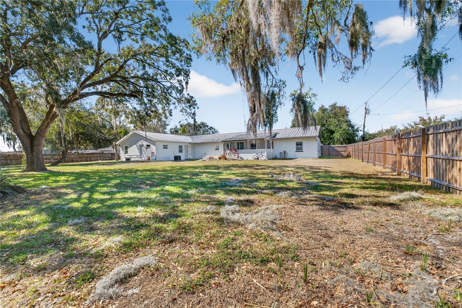 Image 8 of 28 For 709 Dillingham Ave