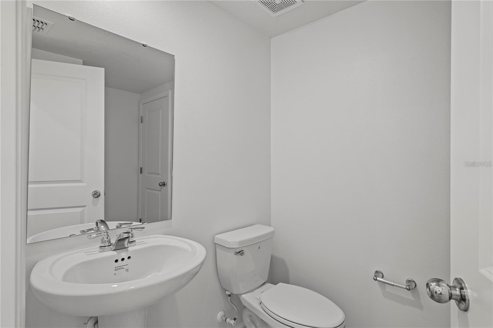 Image 17 of 26 For 3262 Laurent Loop