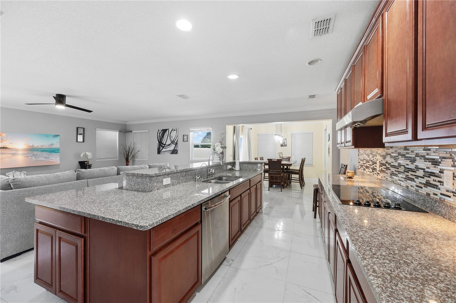 Image 12 of 38 For 643 Washington Way