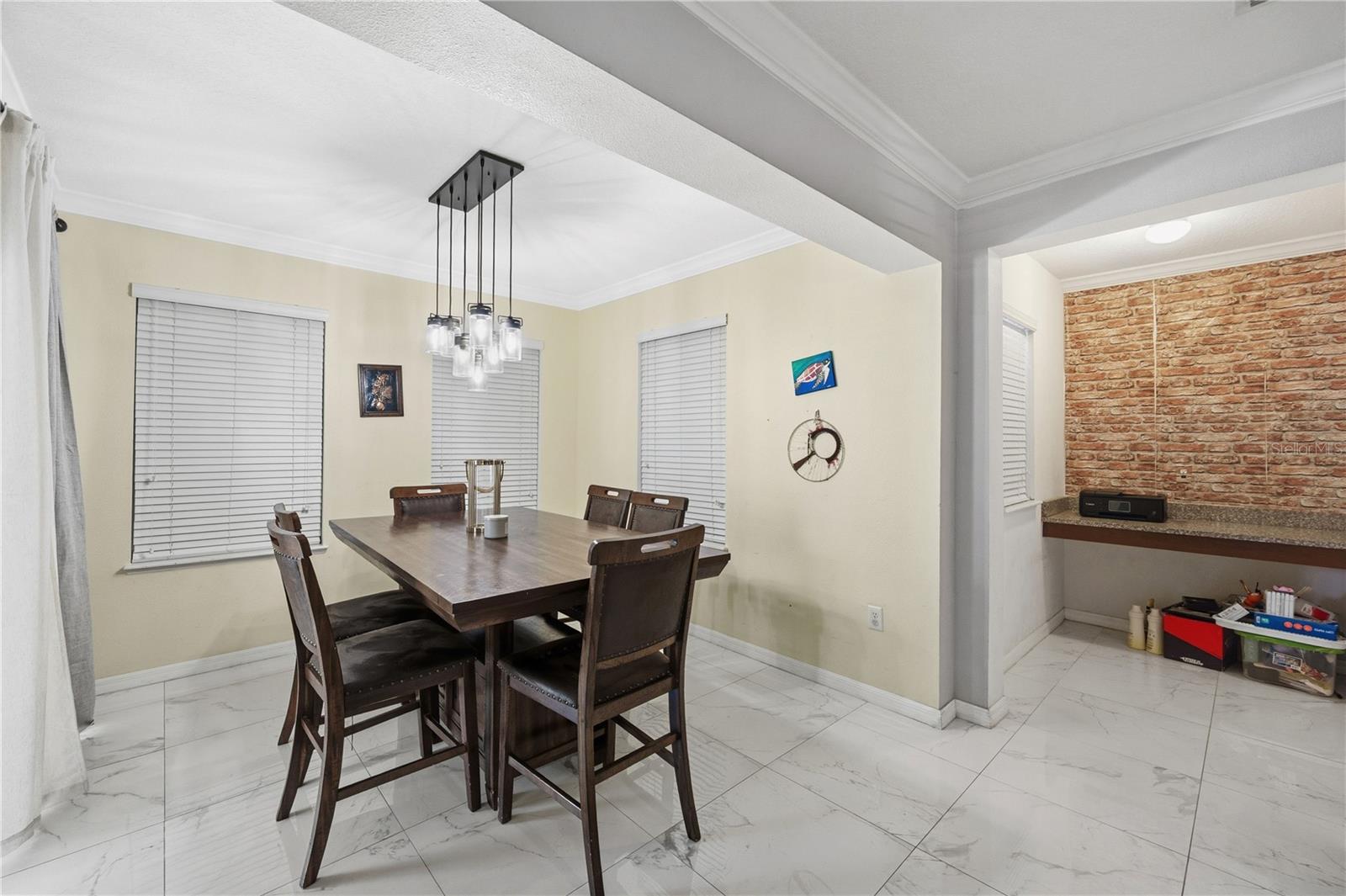 Image 14 of 38 For 643 Washington Way