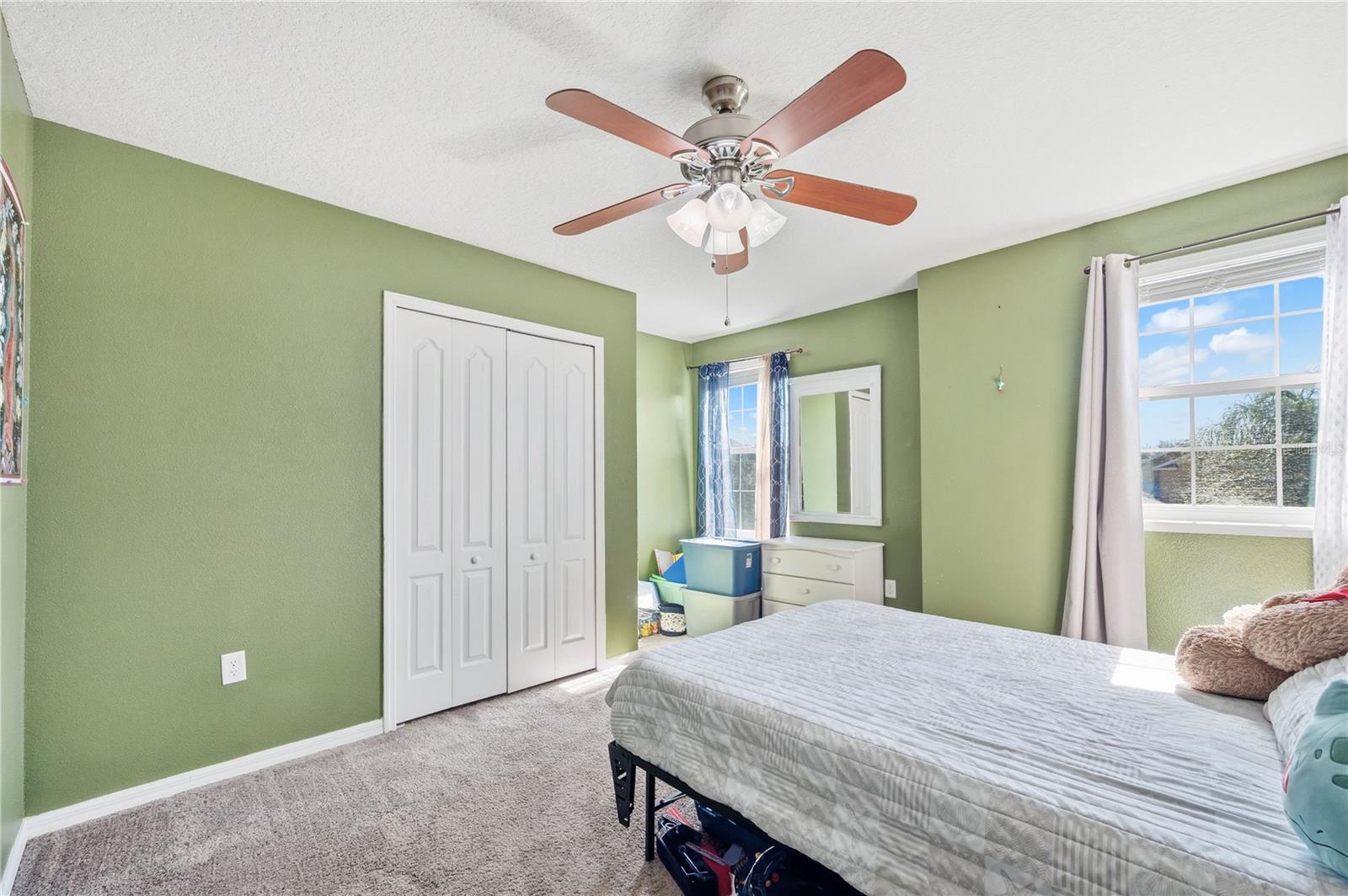 Image 22 of 38 For 643 Washington Way