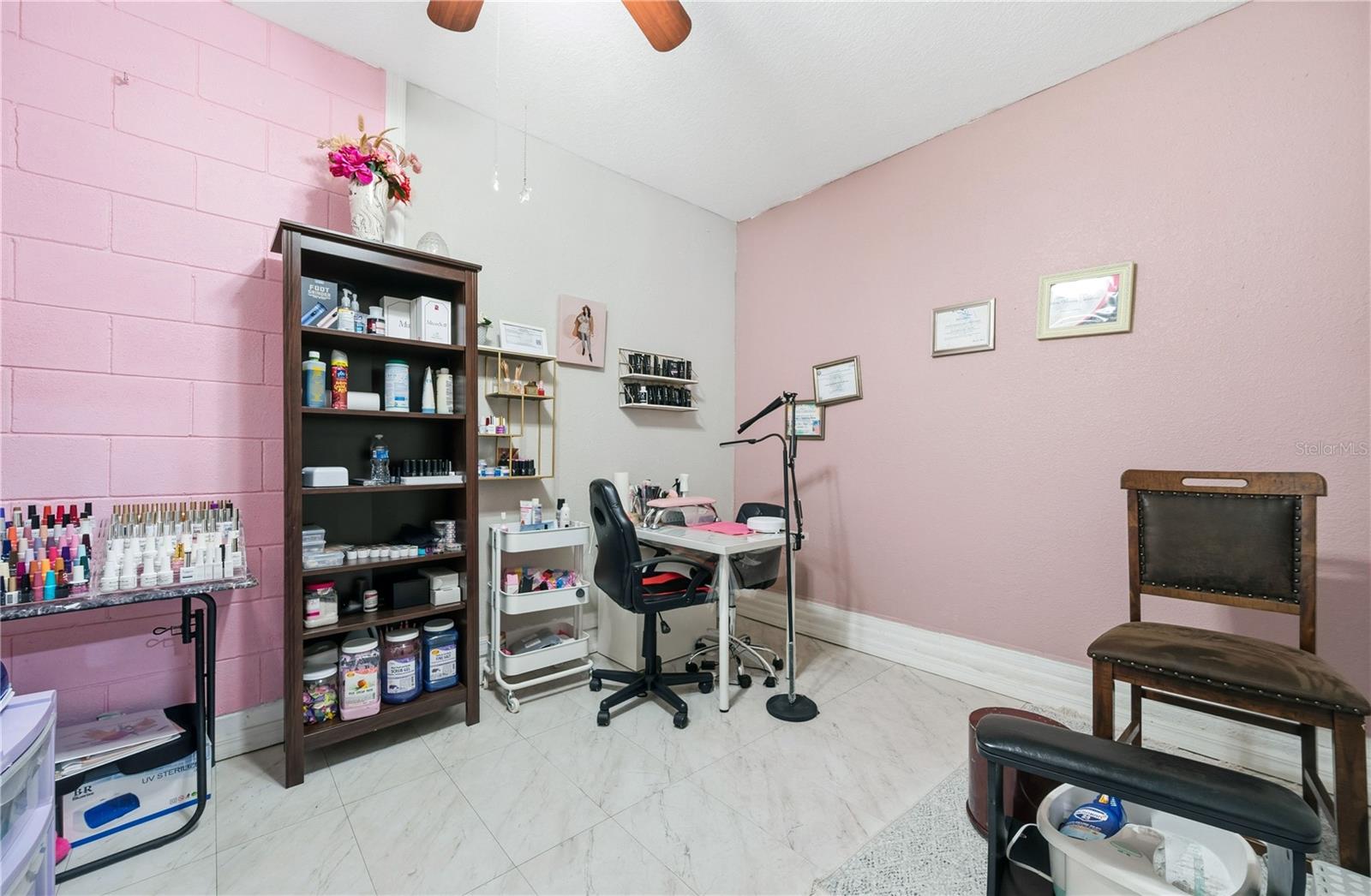 Image 28 of 38 For 643 Washington Way