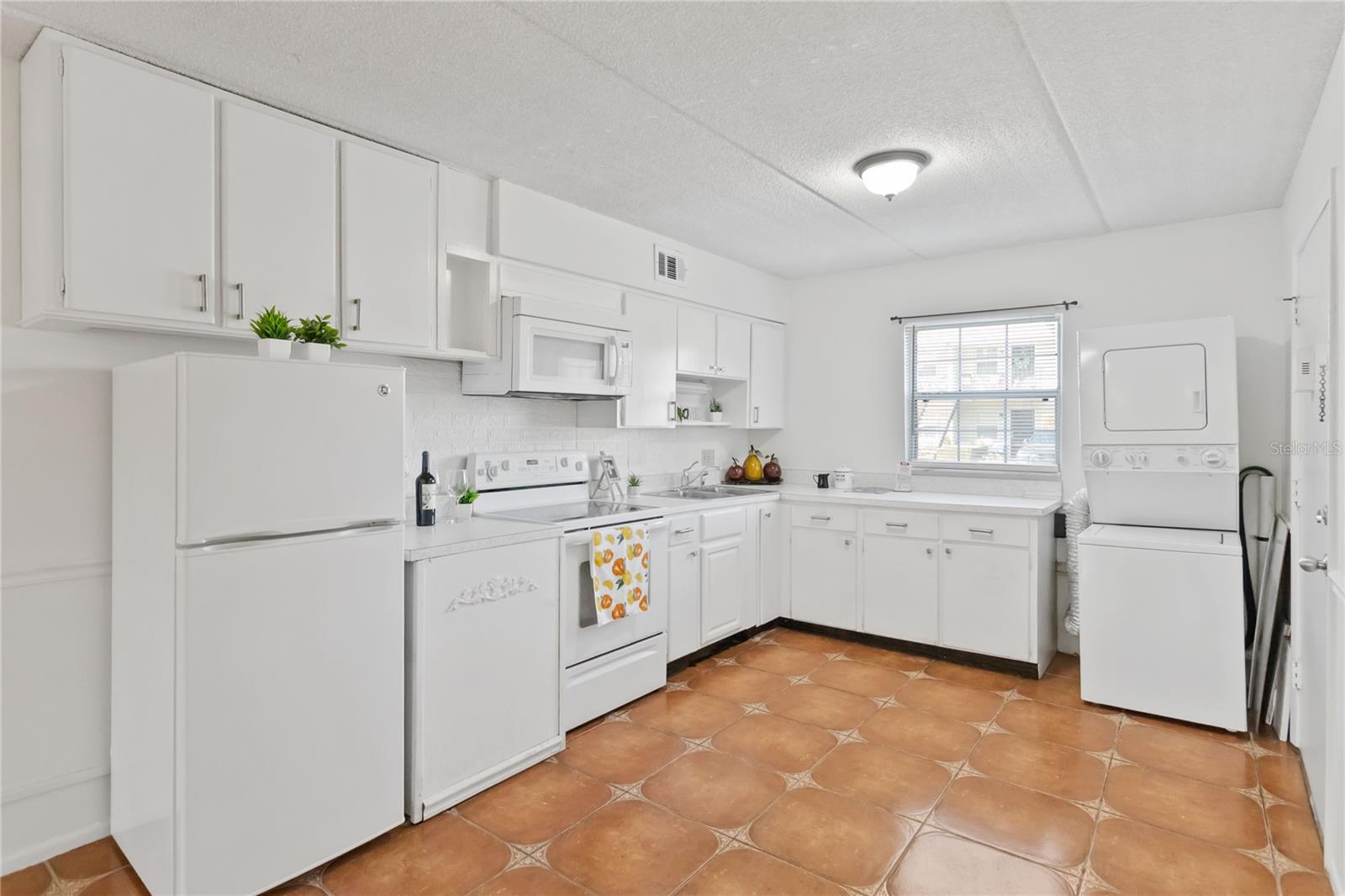 Image 11 of 29 For 525 Conway Road 29