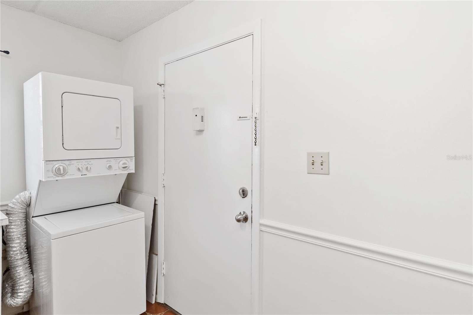 Image 15 of 29 For 525 Conway Road 29