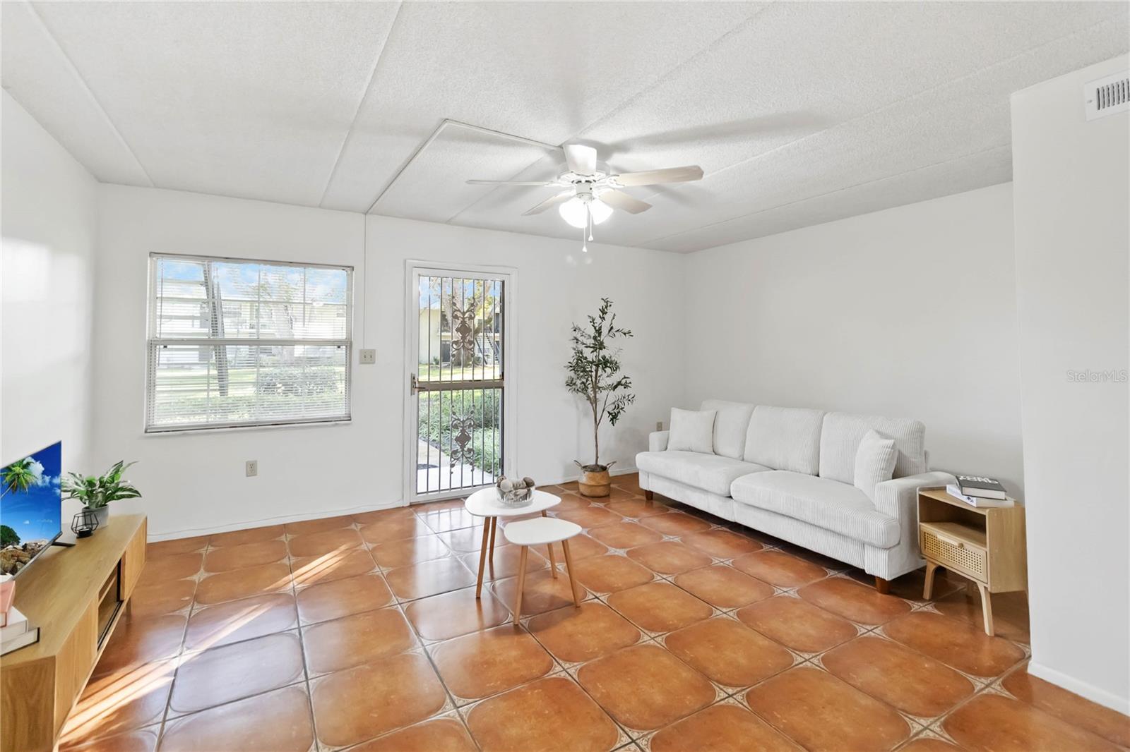 Image 7 of 29 For 525 Conway Road 29