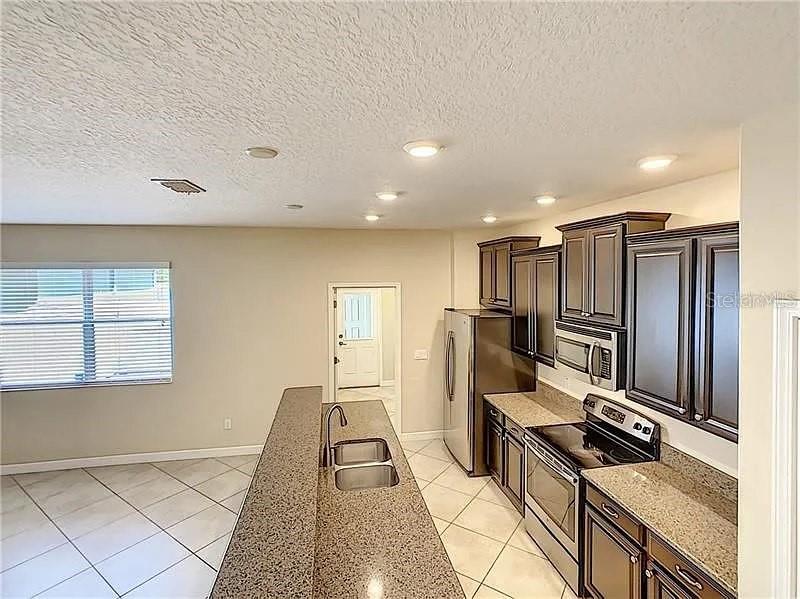 Image 18 of 61 For 14843 Driftwater Drive