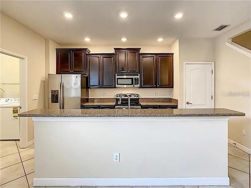 Image 21 of 61 For 14843 Driftwater Drive