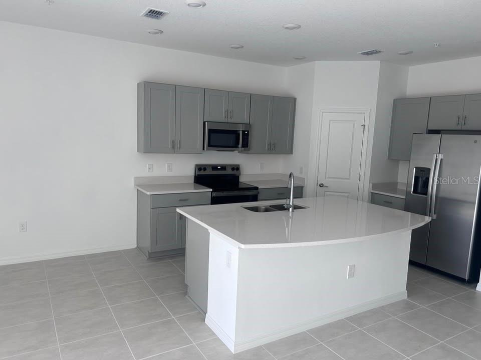 Image 4 of 14 For 5081 Spangle Drive