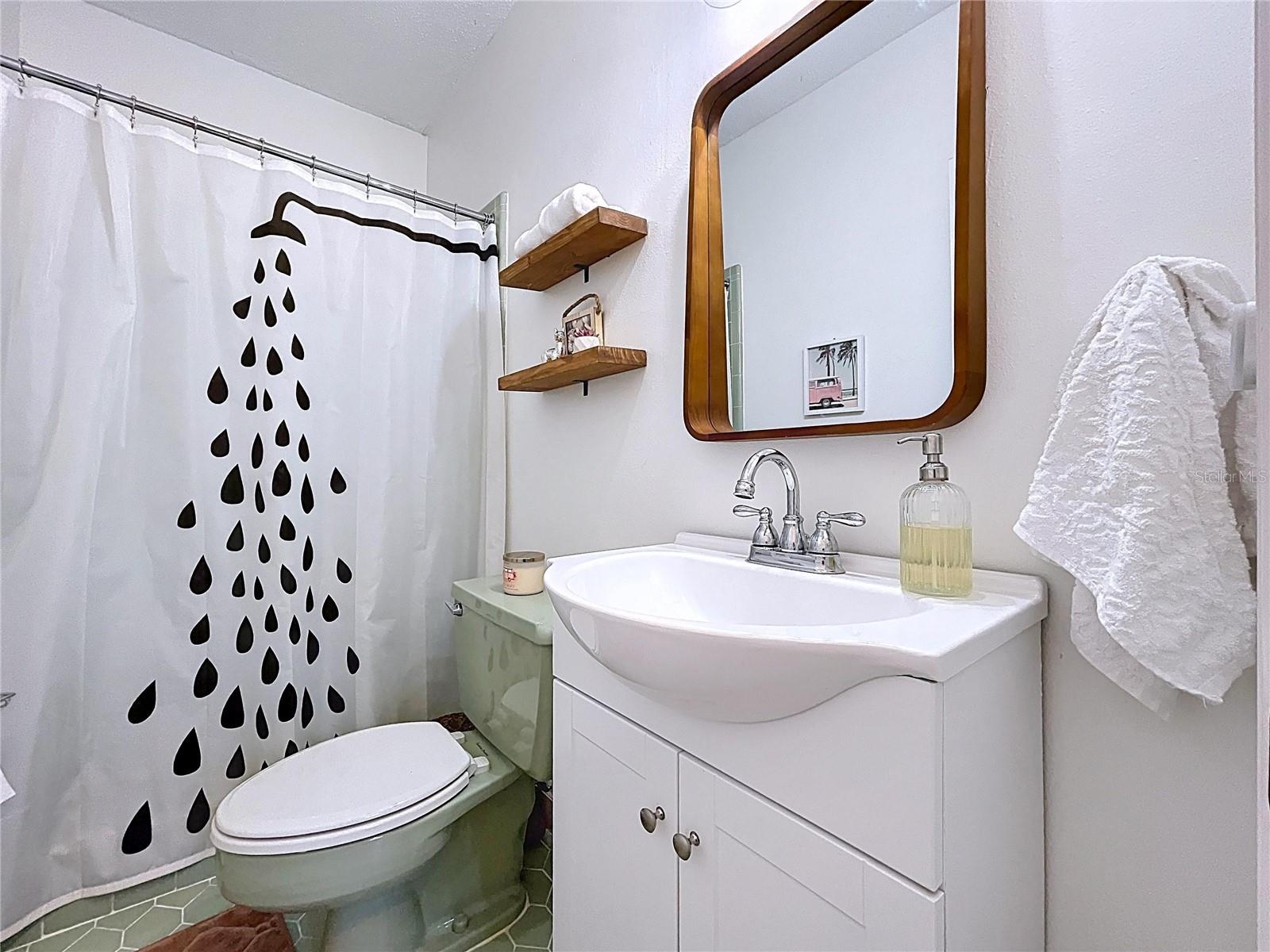 Image 52 of 72 For 2646 Newport Avenue