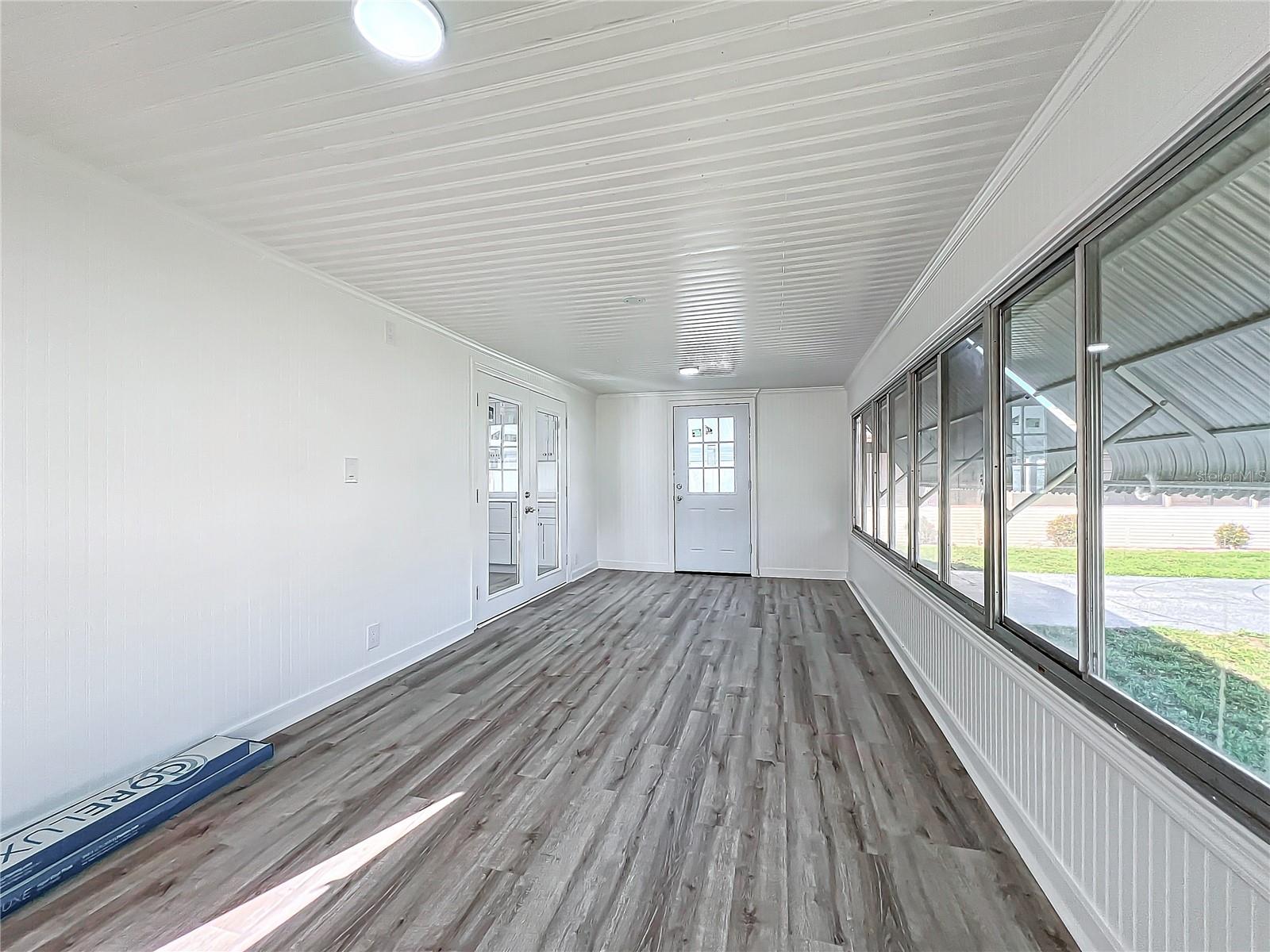 Image 14 of 39 For 140 Orangewood Drive 67